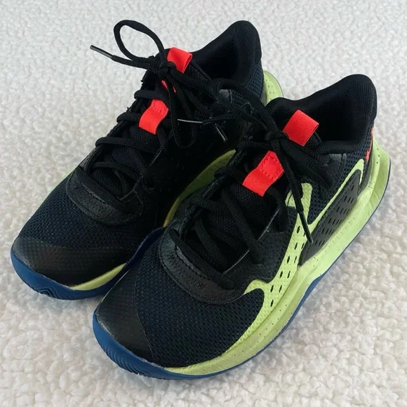 UNDER ARMOUR • Kids Black/Green Jet '23 Basketball Sneakers, 3.5Y - Picture 7 of 16